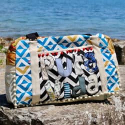 Taschen Unikate, alle handgefertigt und mit Pura Vida Slogan